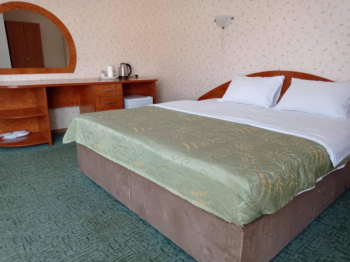 Volyn Hotel Ludmir โวโลดิเมียร์-โวลินสกาเย ภายนอก รูปภาพ